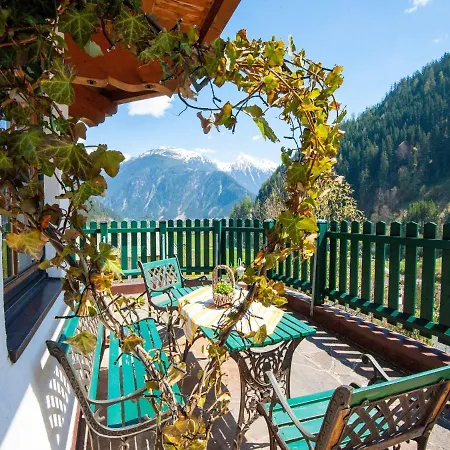Apartment With Garden Near Hiking Trails Appartement