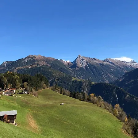 Apartment With Garden Near Hiking Trails *